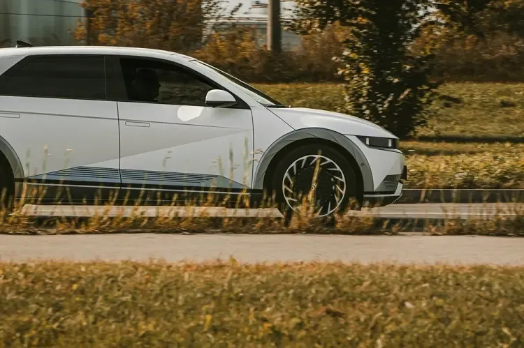 IONIQ Duo: Waymo Picks Hyundai to Build New Robotaxi