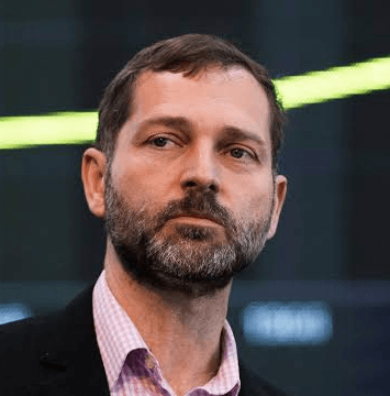 Disrupting the Car (with Horace Dediu)