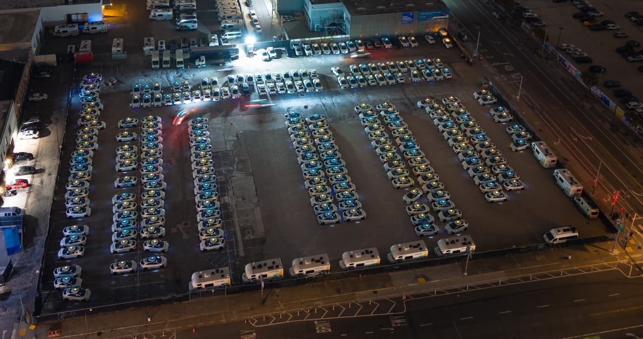 Moove will raise $1.2B to buy Waymo AVs